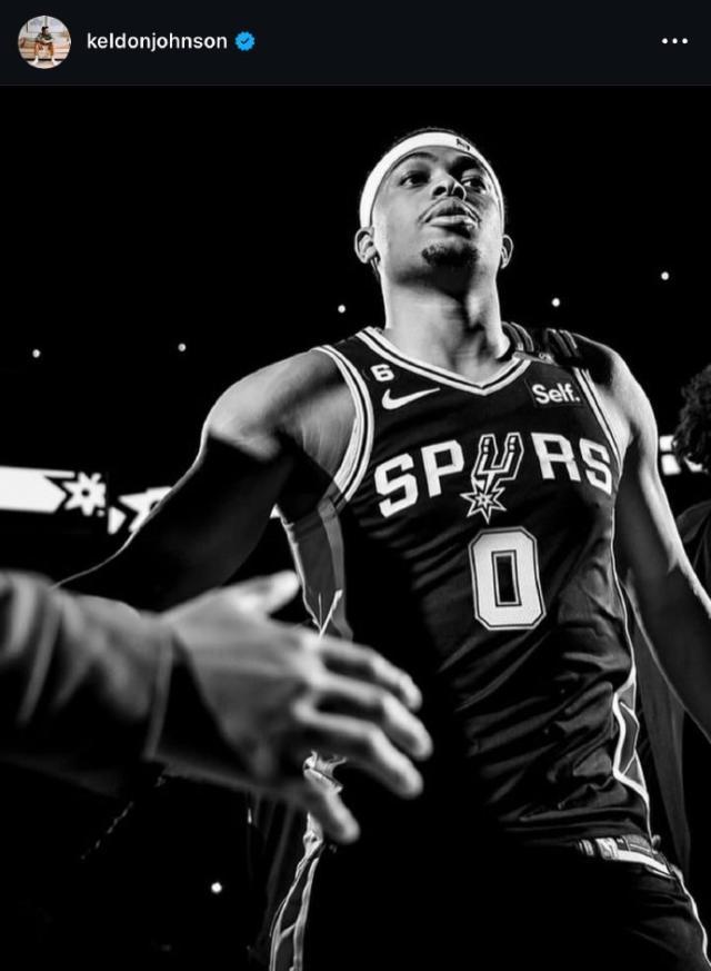 1725521037435092284.jpg a5200b89ly1htcodc1tukj20zu1cxgpn.jpg